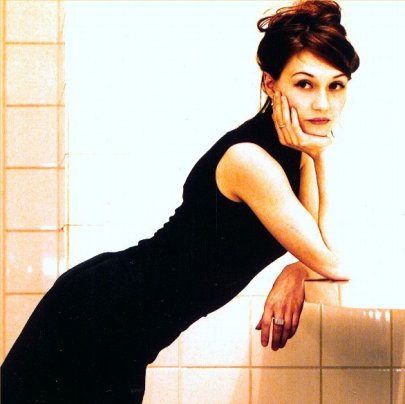 Carice van Houten Biography